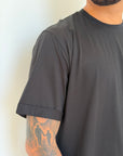 T-shirt RISVOLTO nera